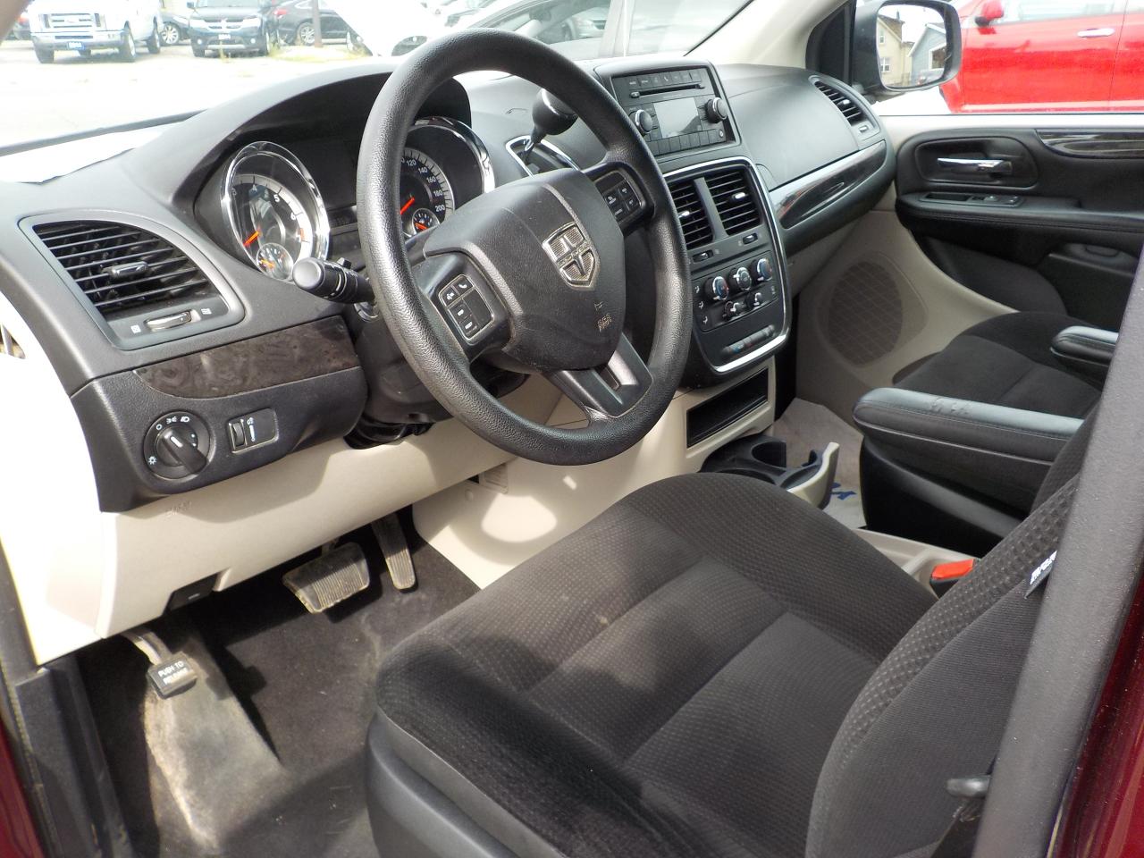 2018 Dodge Grand Caravan  Photo4