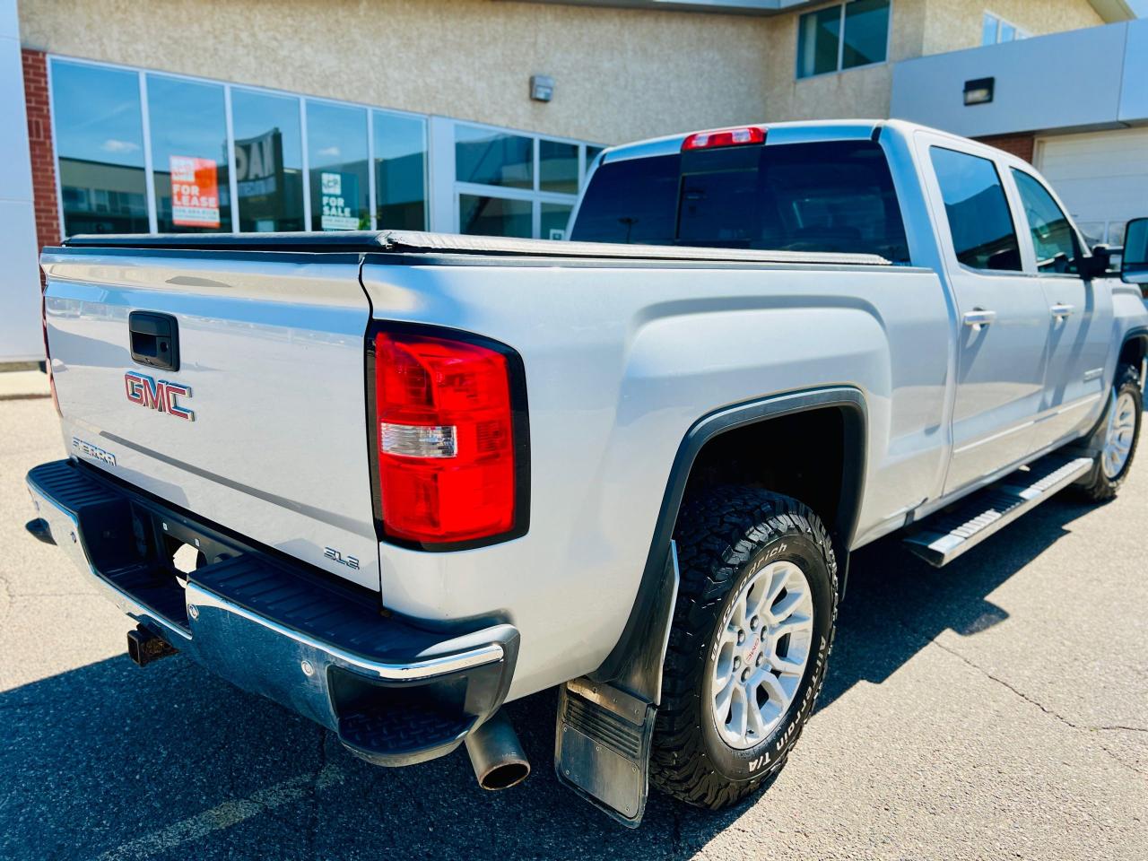 2017 GMC Sierra 1500 SLE - Photo #6