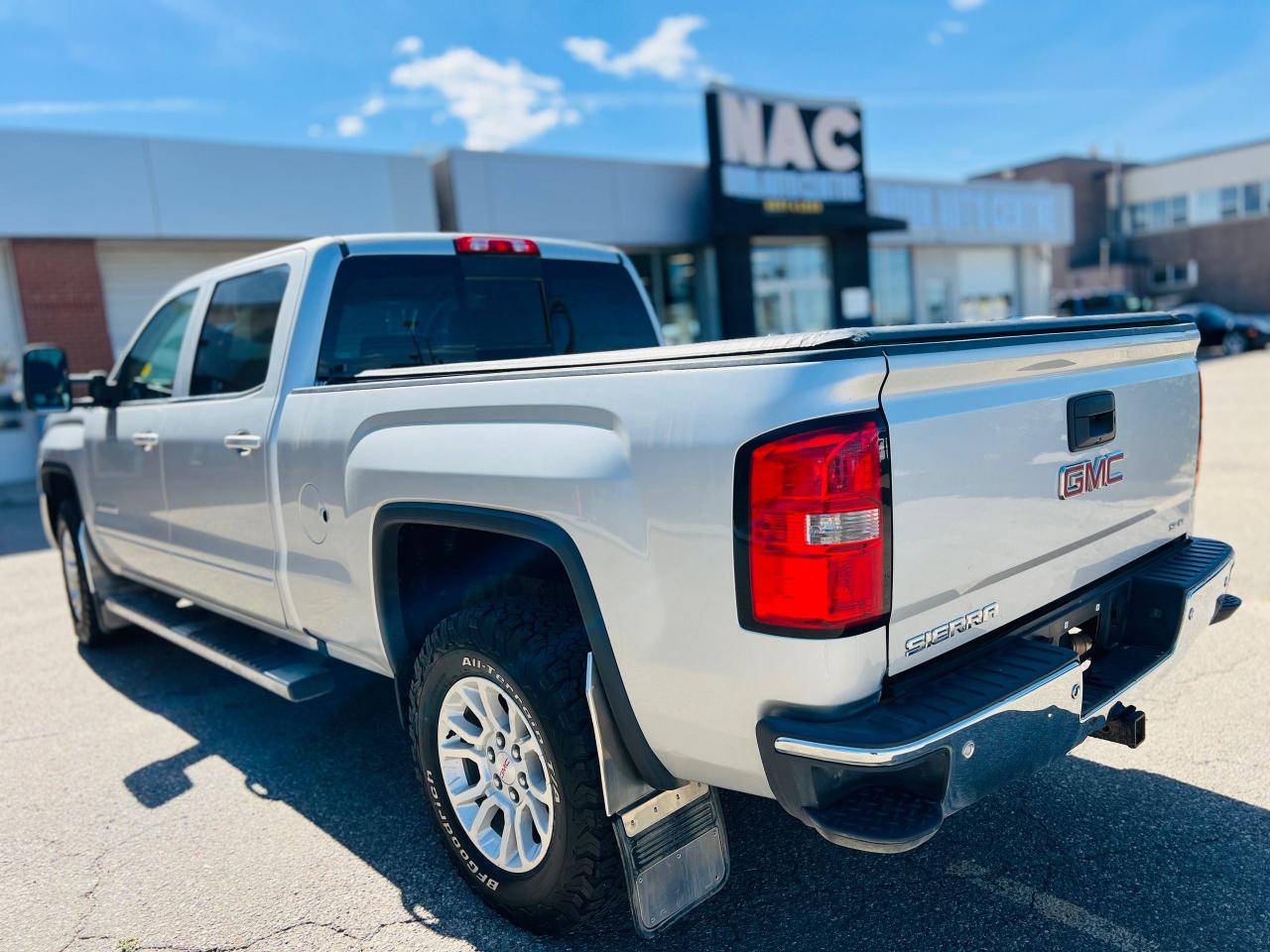 2017 GMC Sierra 1500 SLE - Photo #3