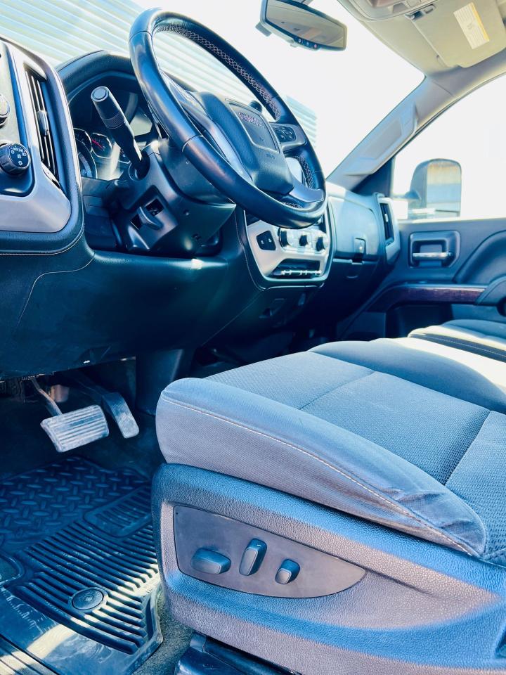 2017 GMC Sierra 1500 SLE - Photo #12