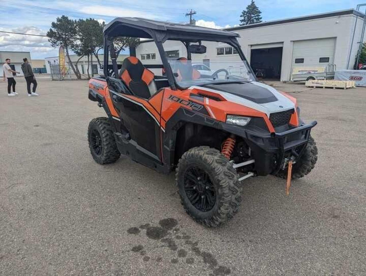 2016 Polaris Utility GENERAL 1000 EPS $121 B/W - Photo #3