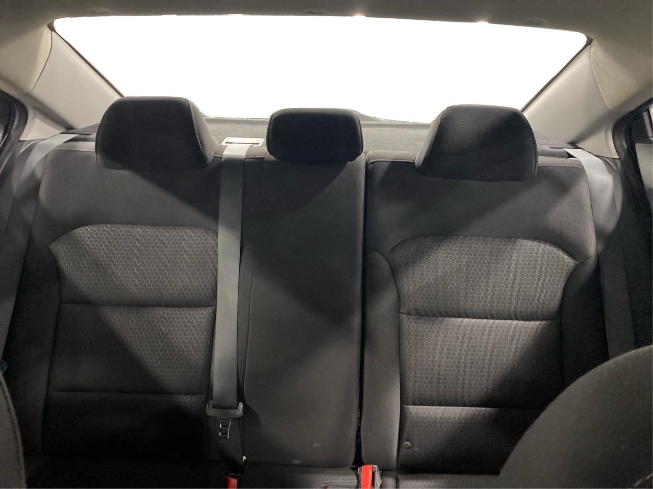 2017 Hyundai Elantra 4dr Sdn MANUAL, NO AC Photo