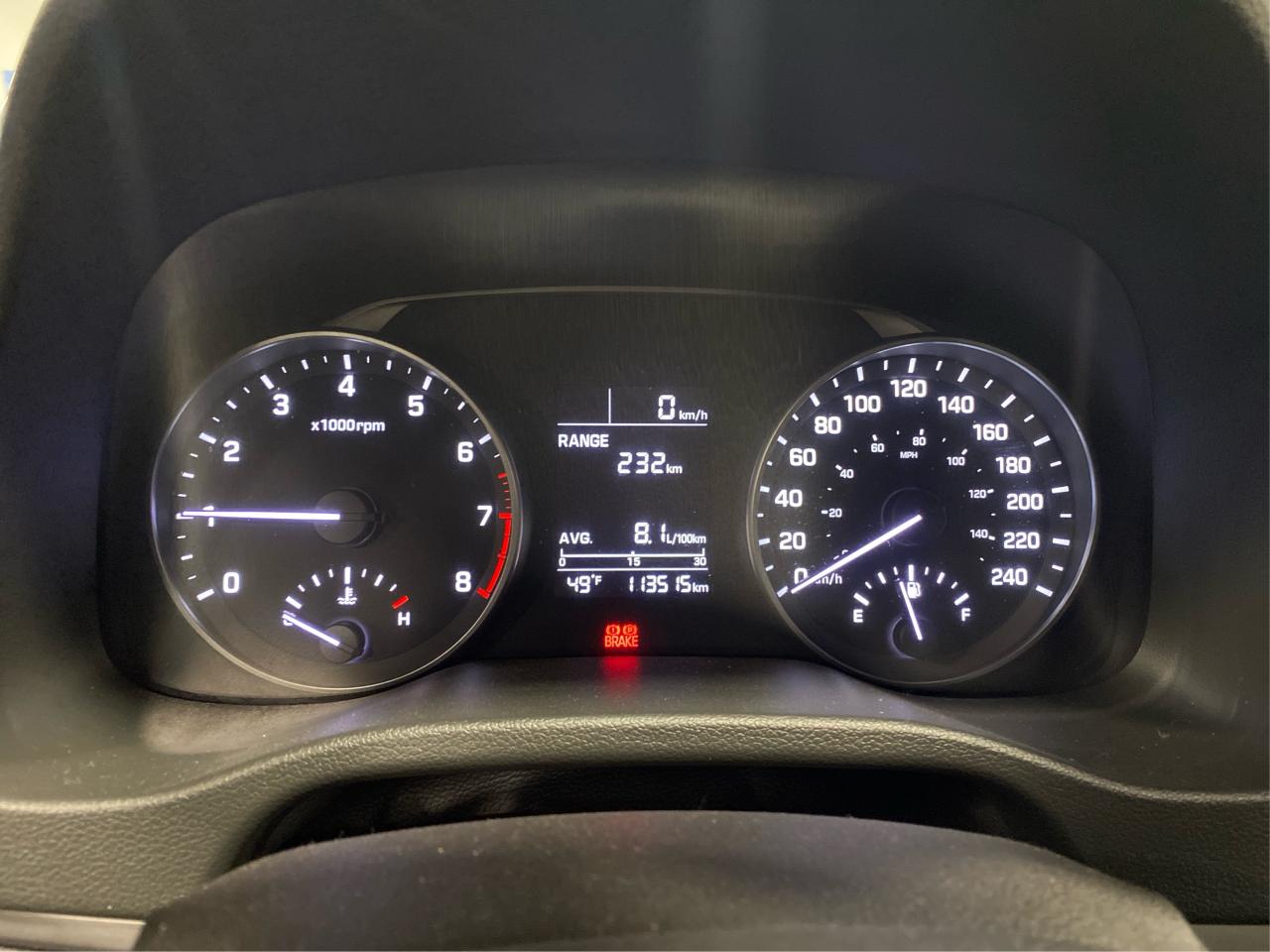 2017 Hyundai Elantra 4dr Sdn MANUAL, NO AC Photo