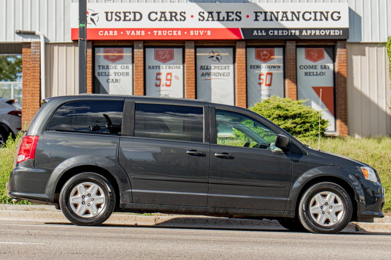 2011 Dodge Grand Caravan SXT | Full Stow & Go | Cold Air | Tinted | Runs A1 Photo29
