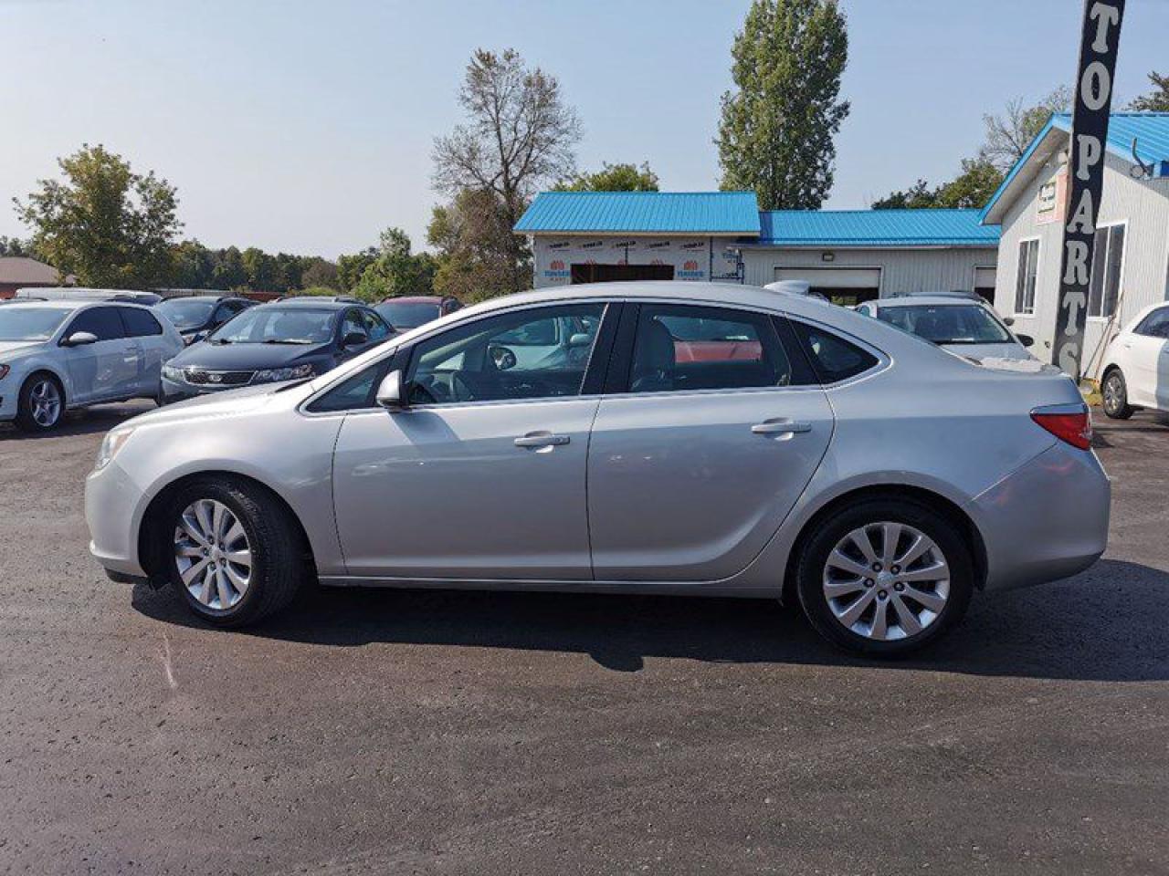 2017 Buick Verano 1SV 2.4L - Photo #2