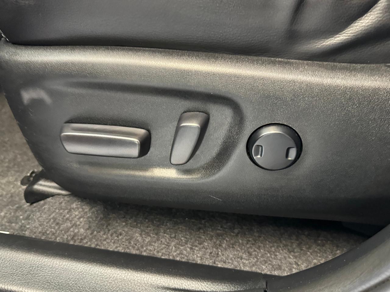 2016 Toyota RAV4 Limited+Roof+GPS+Leather+Weather TECH+CLEAN CARFAX - Photo #42