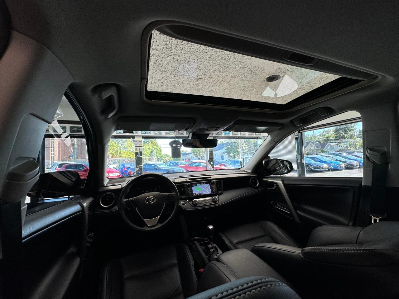 2016 Toyota RAV4 Limited+Roof+GPS+Leather+Weather TECH+CLEAN CARFAX Photo3