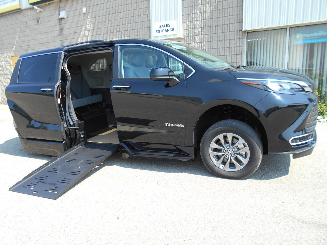 Used 2024 Toyota Sienna XLE-Wheelchair Accessible Side Entry-Power for sale in London, ON