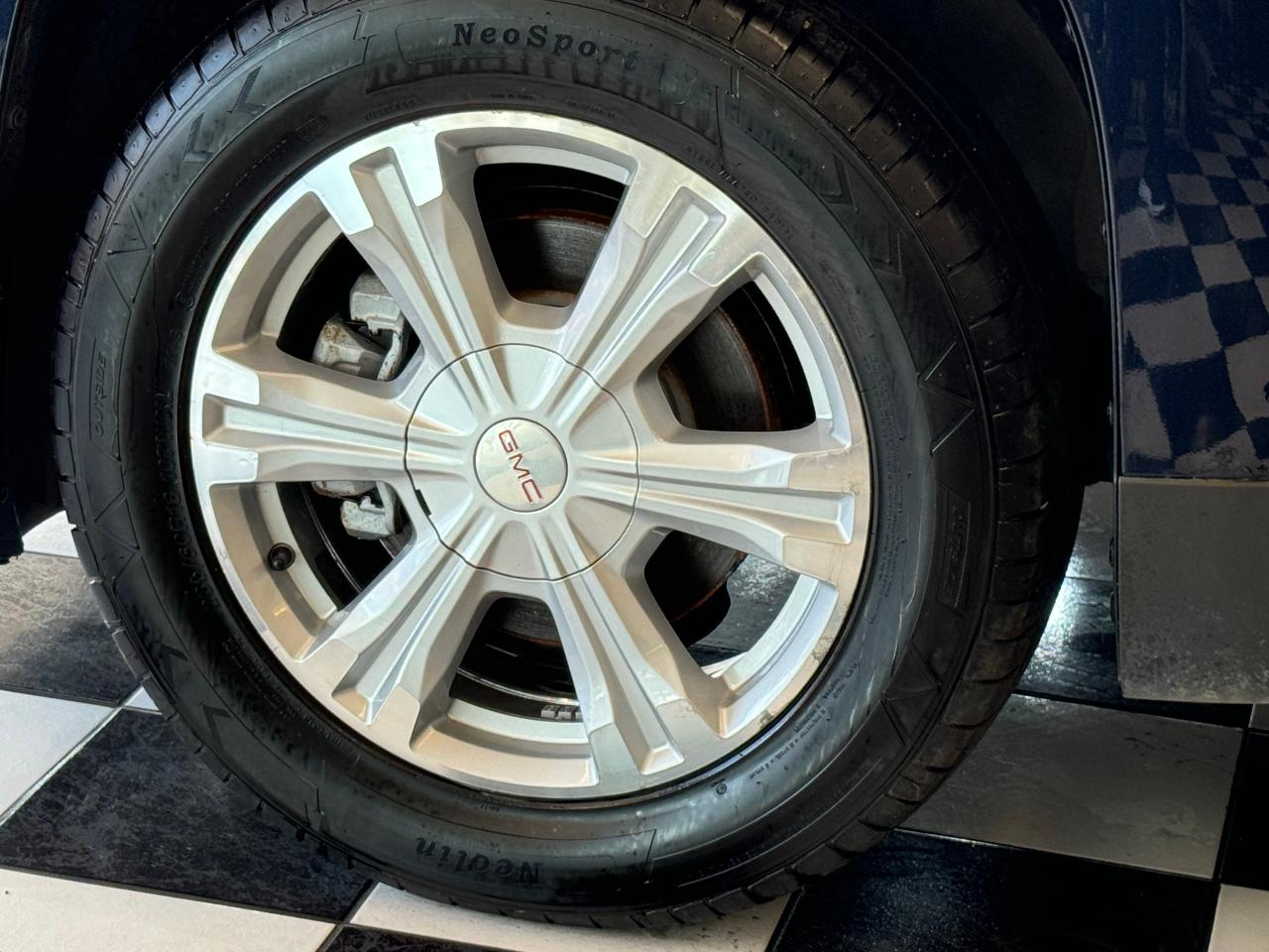 2017 GMC Terrain SLE+Camera+Heated Seats+Bluetooth+New Tires+Brakes - Photo #42