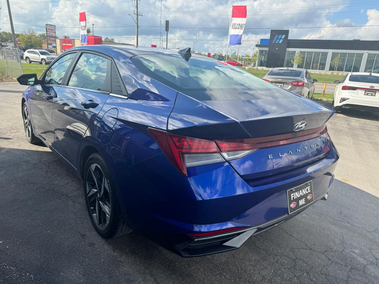 2021 Hyundai Elantra Ultimate - Photo #5