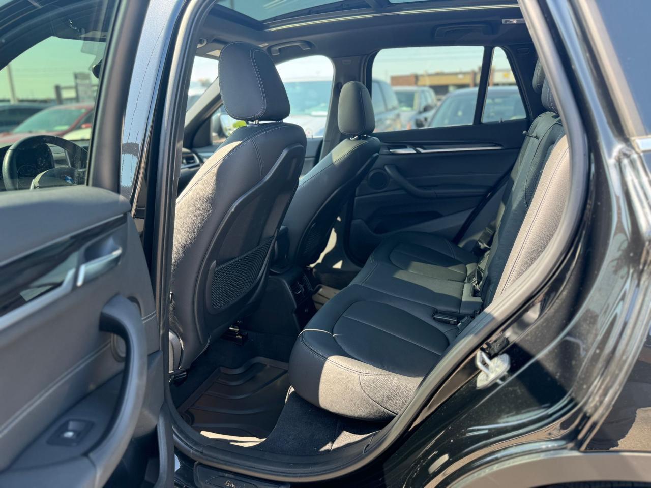 2018 BMW X1 AUTO AWD LOW KM NO ACCIDENT ONE OWNER NAVIGATION - Photo #11