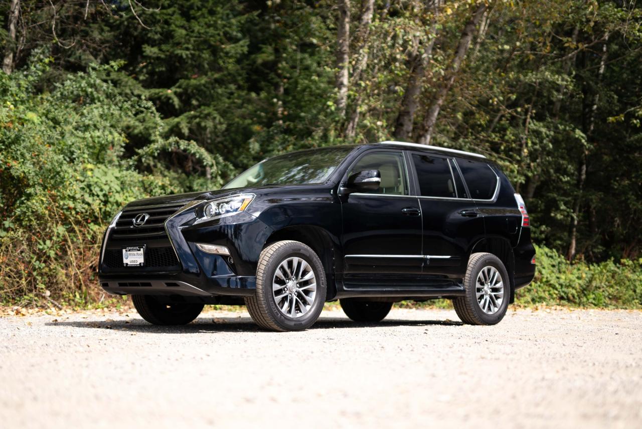 Used 2015 Lexus GX 460 Premium *POWER FOLDING MIRRORS*2ND ROW MEDIA SCREENS*AWD* for sale in Surrey, BC