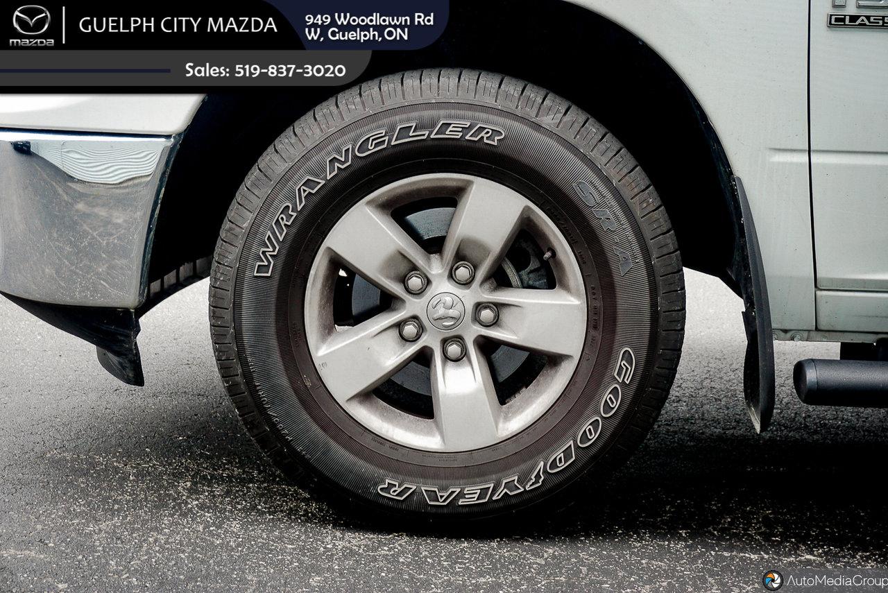 2022 RAM 1500 Ram Classic Crew Cab 4x4 (DS) SLT (140.5 WB 5'7 Box) SWB Photo