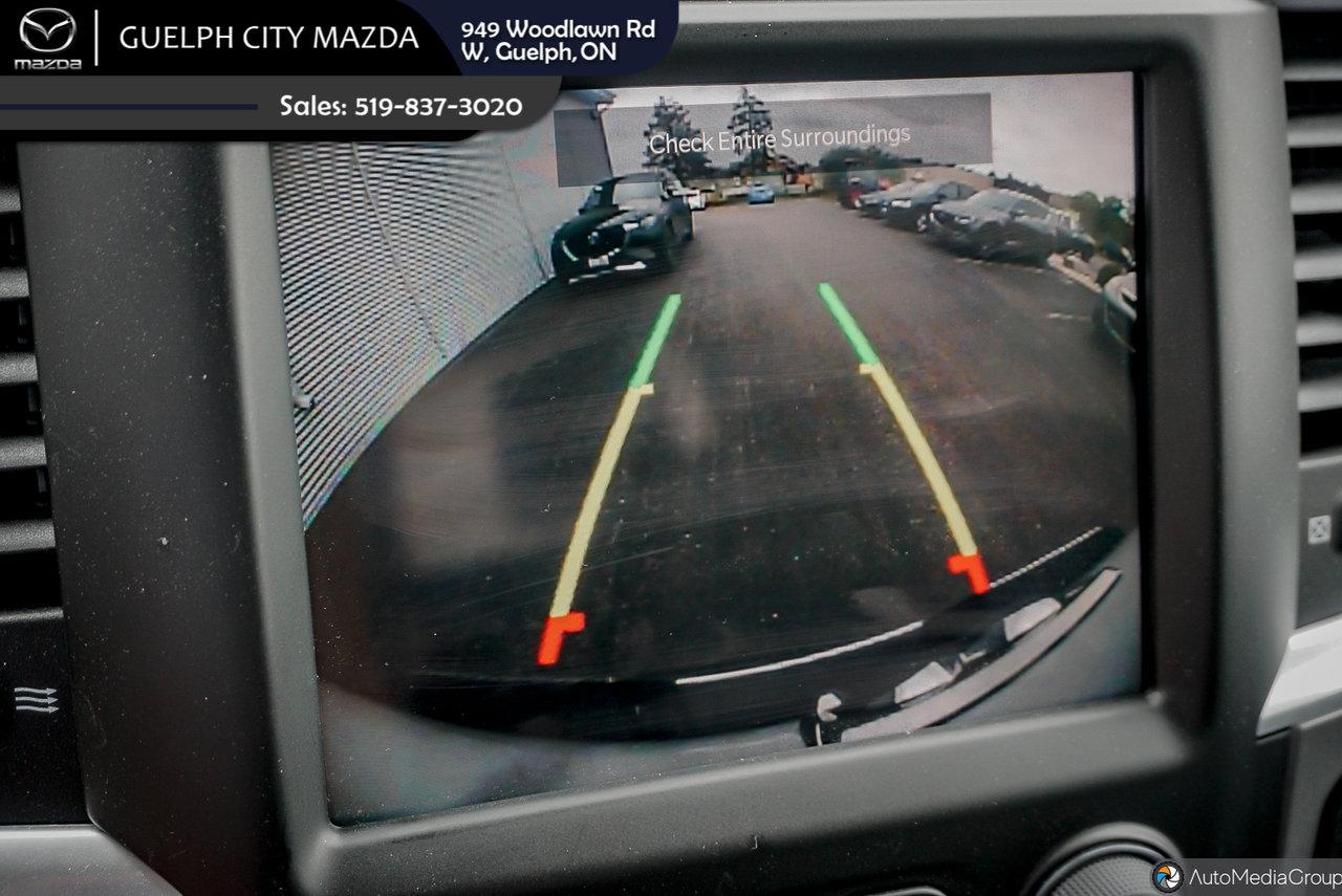 2022 RAM 1500 Ram Classic Crew Cab 4x4 (DS) SLT (140.5 WB 5'7 Box) SWB Photo