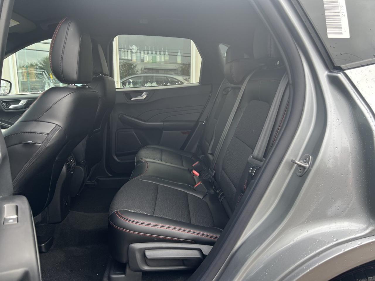 2024 Ford Escape ST-Line AWD Photo