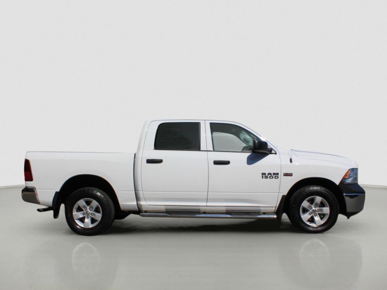 Used 2017 RAM 1500 Cabine multiplaces 4RM, 140,5 po ST for sale in Courtenay, BC