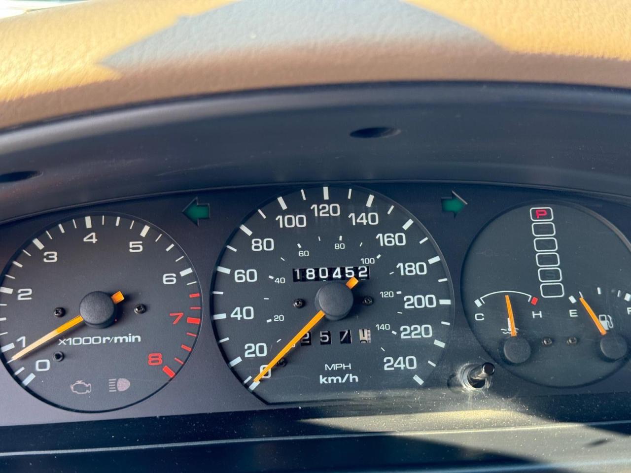 1994 Mazda 626 SEDAN, AUTO, 4 CYL, LOW KMS, CLEAN CAR, AS IS - Photo #8