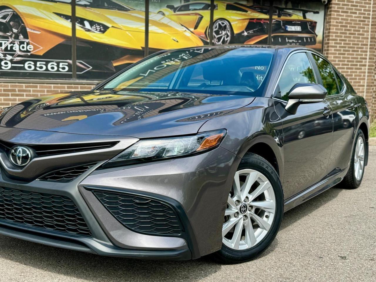 2023 Toyota Camry  Photo3