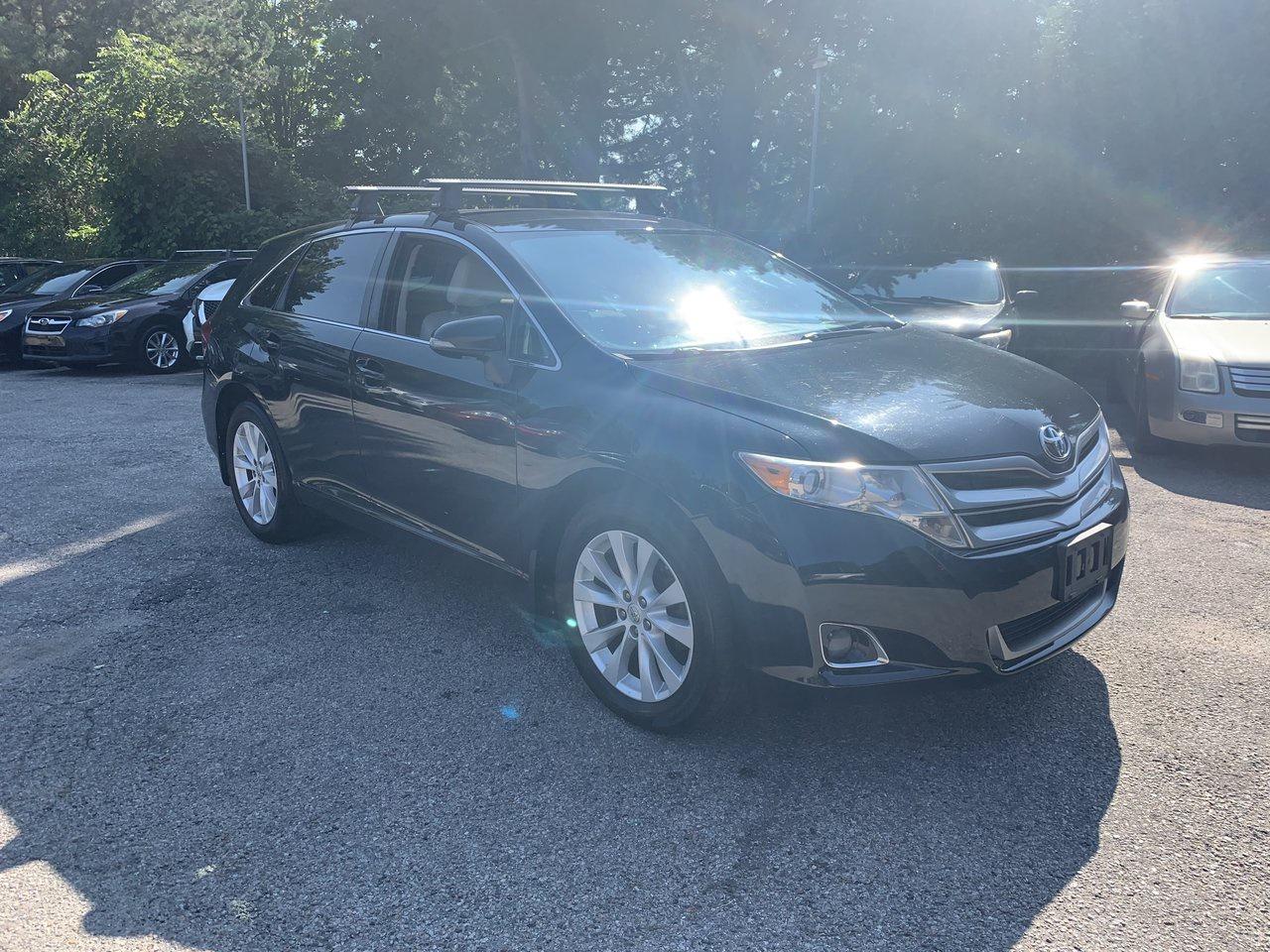 2013 Toyota Venza LE - Photo #4