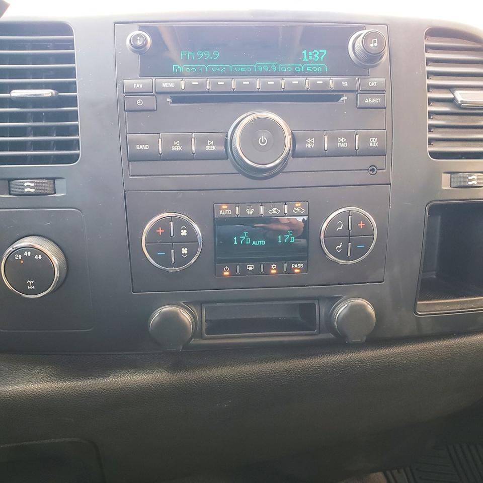 2008 GMC Sierra 2500 SLE only 151,456 km Duramax - Photo #15