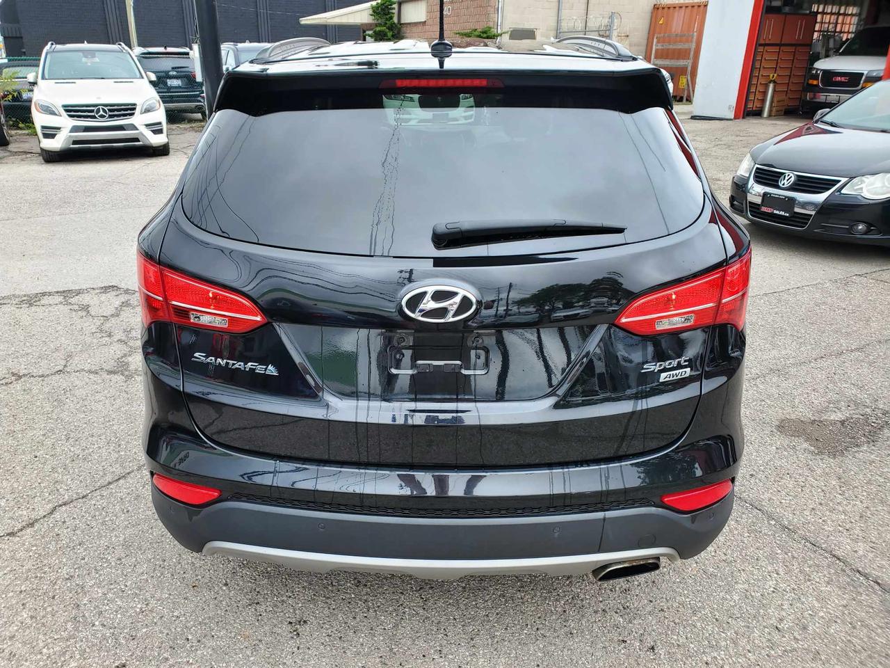 2015 Hyundai Santa Fe Sport AWD Premium Photo4
