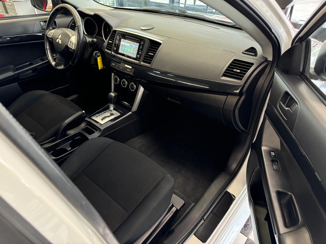 2016 Mitsubishi Lancer SE+Roof+Camera+Heated Seats+A/C+CLEAN CARFAX - Photo #22