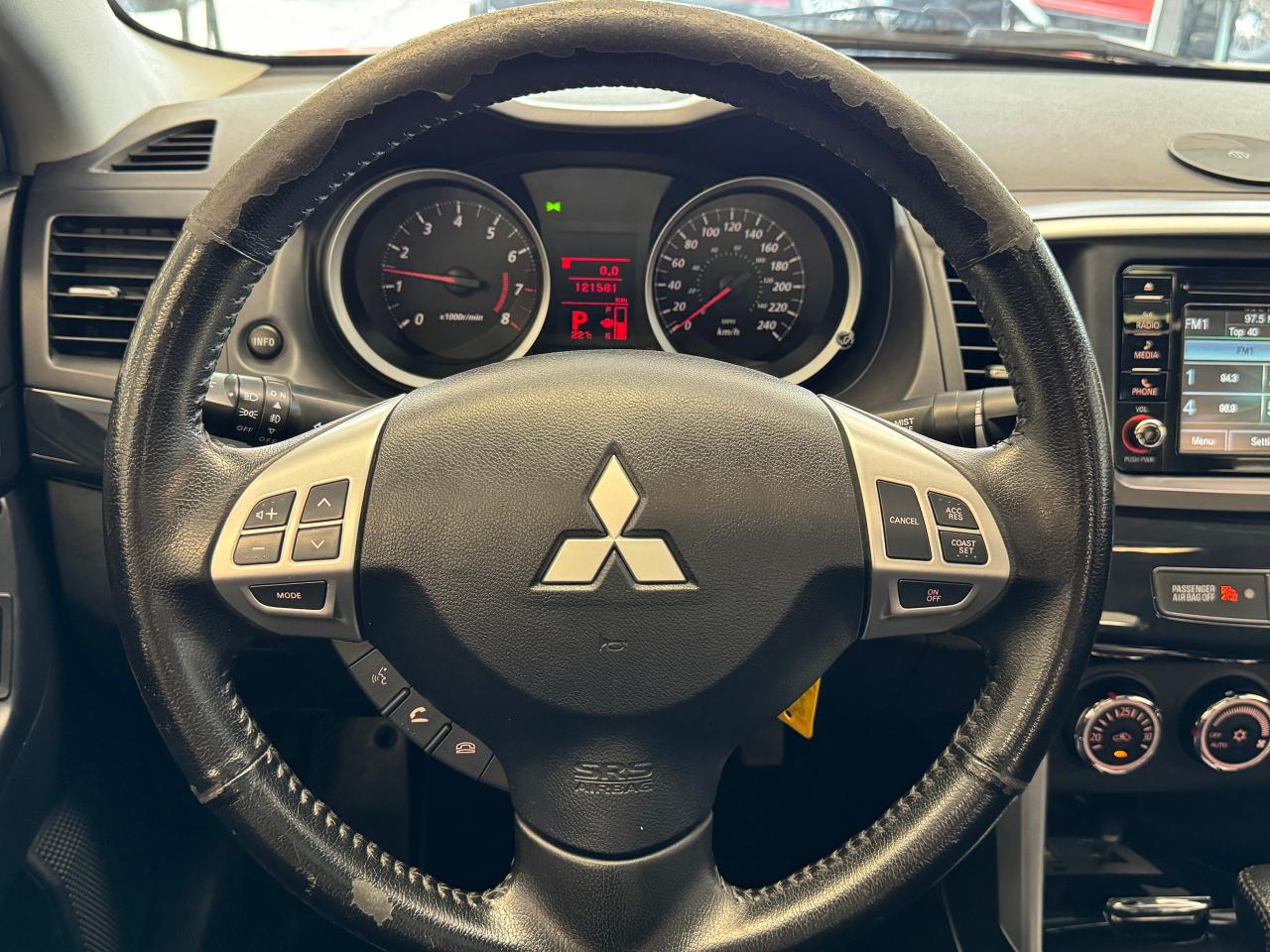 2016 Mitsubishi Lancer SE+Roof+Camera+Heated Seats+A/C+CLEAN CARFAX - Photo #11