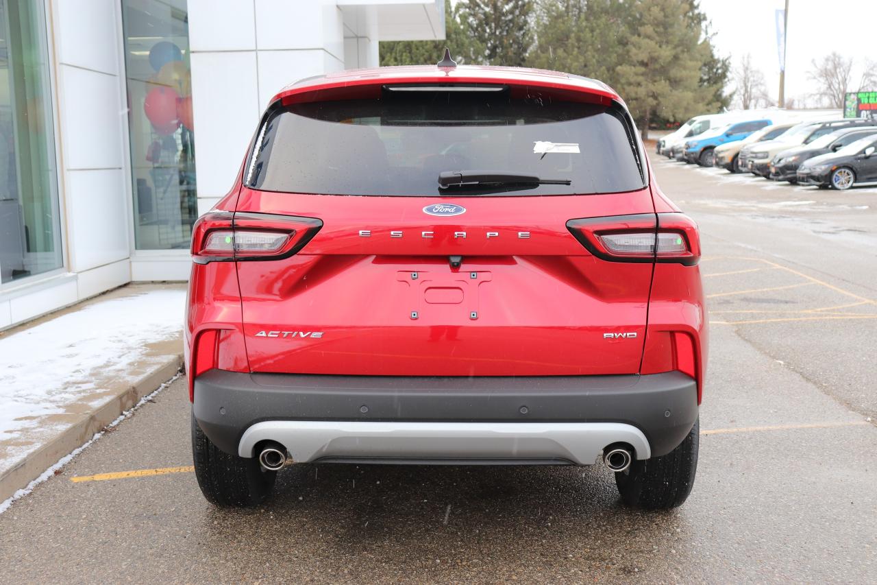 2025 Ford Escape Active AWD Photo