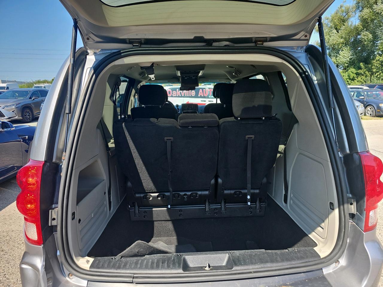 2014 Dodge Grand Caravan 4dr Wgn SXT Photo