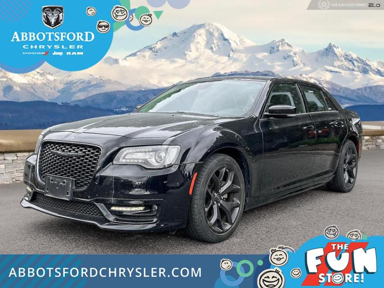 Used 2022 Chrysler 300 Touring L  - Leather Seats -  Heated Seats - $105.72 /Wk for sale in Abbotsford, BC