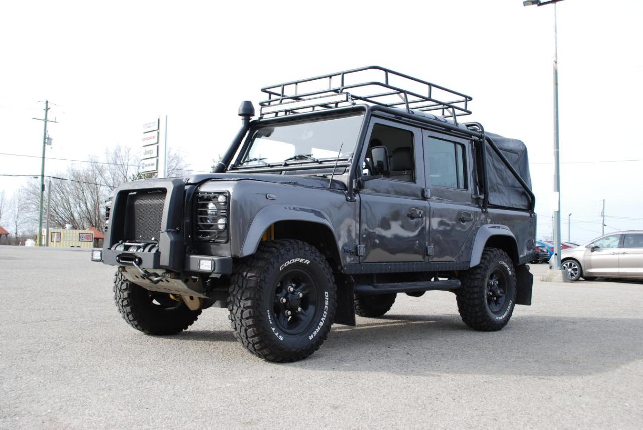 Used 2004 Land Rover Defender  for sale in Smiths Falls, ON