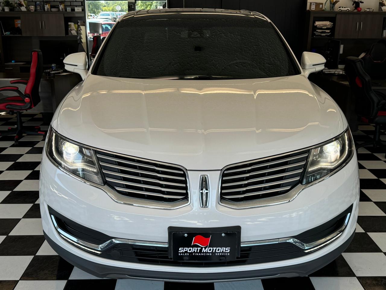 2017 Lincoln MKX Reserve+Cooled Leather+AdaptiveCruise+CLEAN CARFAX - Photo #11