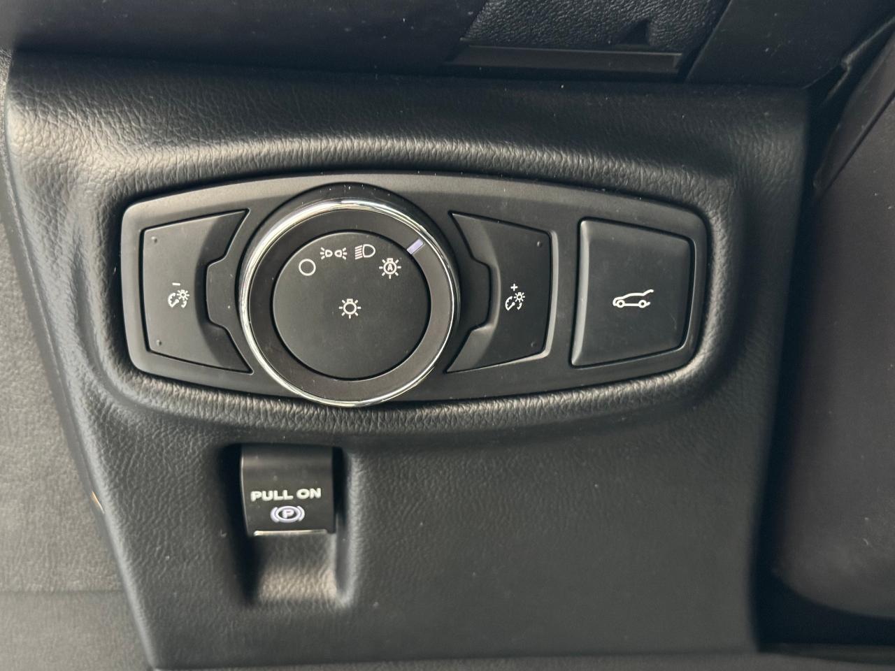 2017 Lincoln MKX Reserve+Cooled Leather+AdaptiveCruise+CLEAN CARFAX - Photo #52