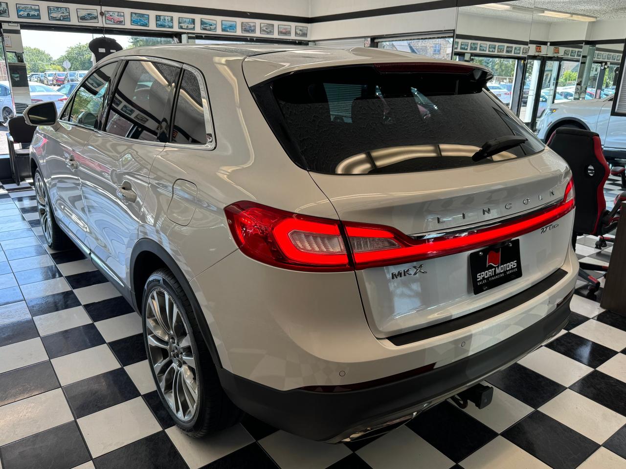 2017 Lincoln MKX Reserve+Cooled Leather+AdaptiveCruise+CLEAN CARFAX - Photo #7