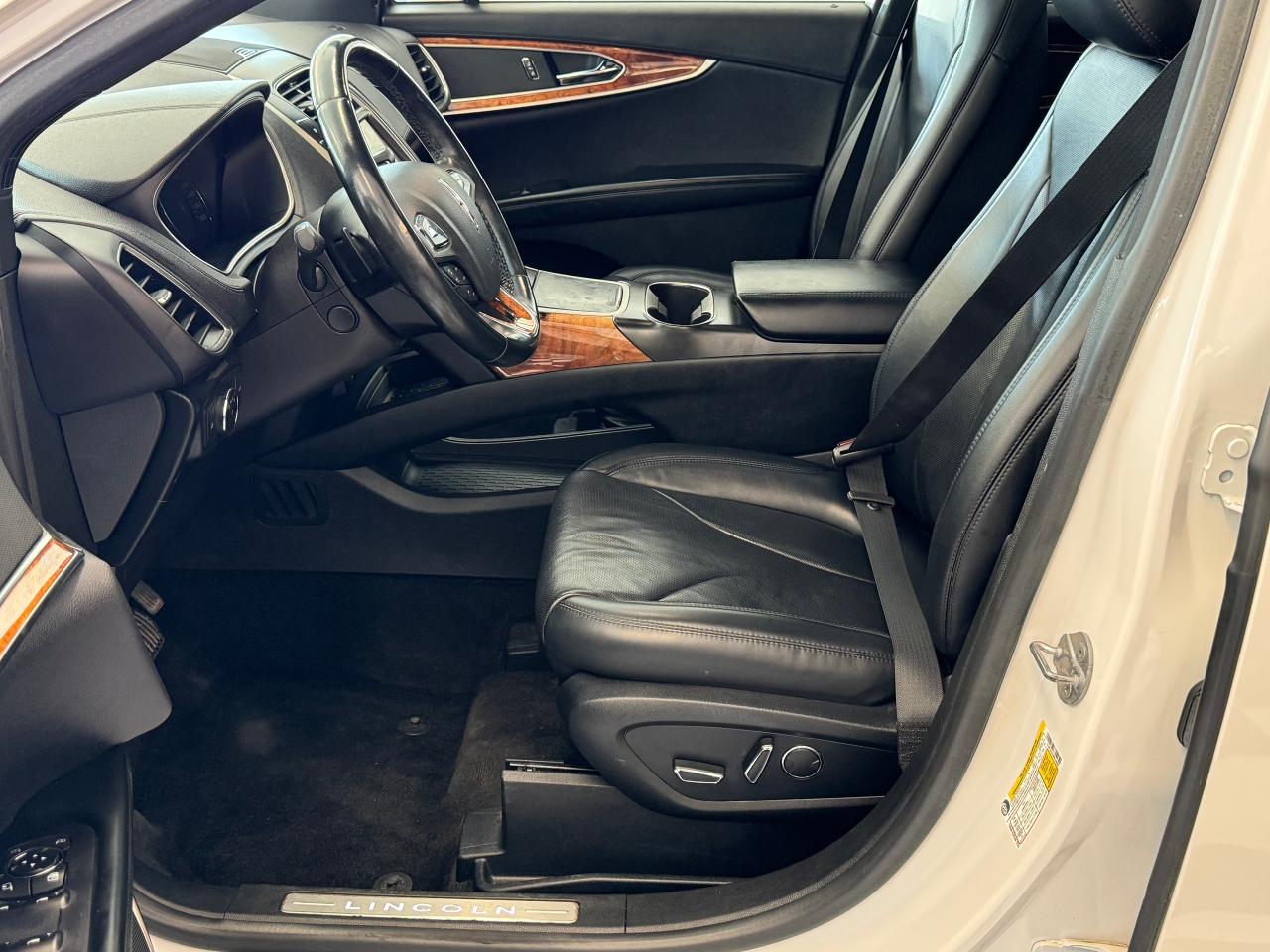 2017 Lincoln MKX Reserve+Cooled Leather+AdaptiveCruise+CLEAN CARFAX - Photo #20