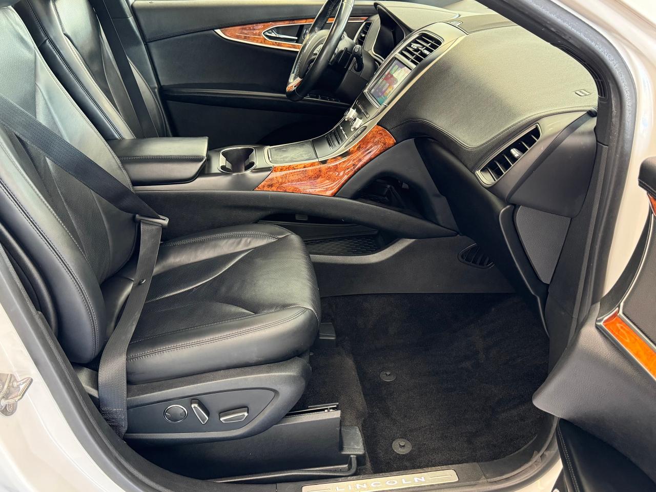 2017 Lincoln MKX Reserve+Cooled Leather+AdaptiveCruise+CLEAN CARFAX - Photo #23