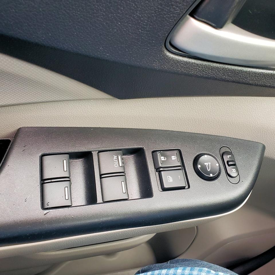 2014 Honda CR-V LX AWD Heated Seat - Photo #10