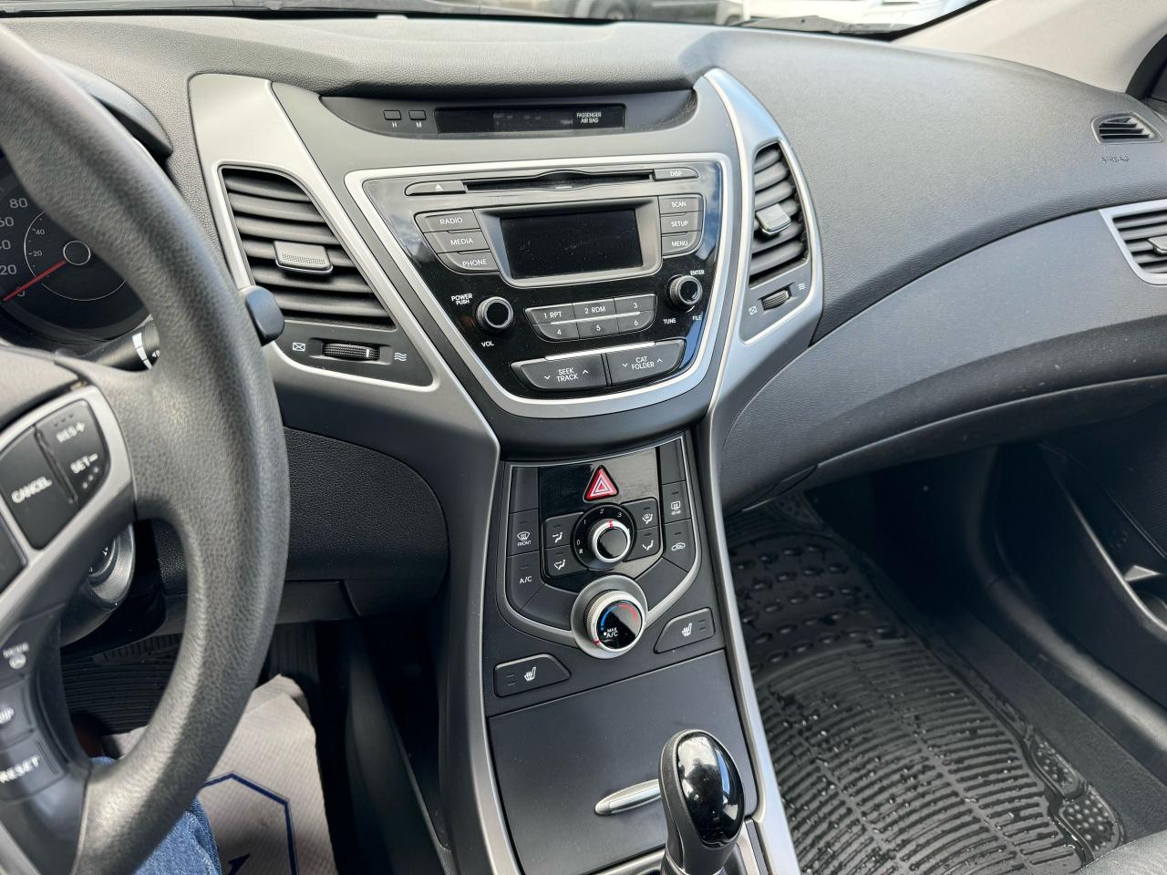 2015 Hyundai Elantra GL - Photo #8