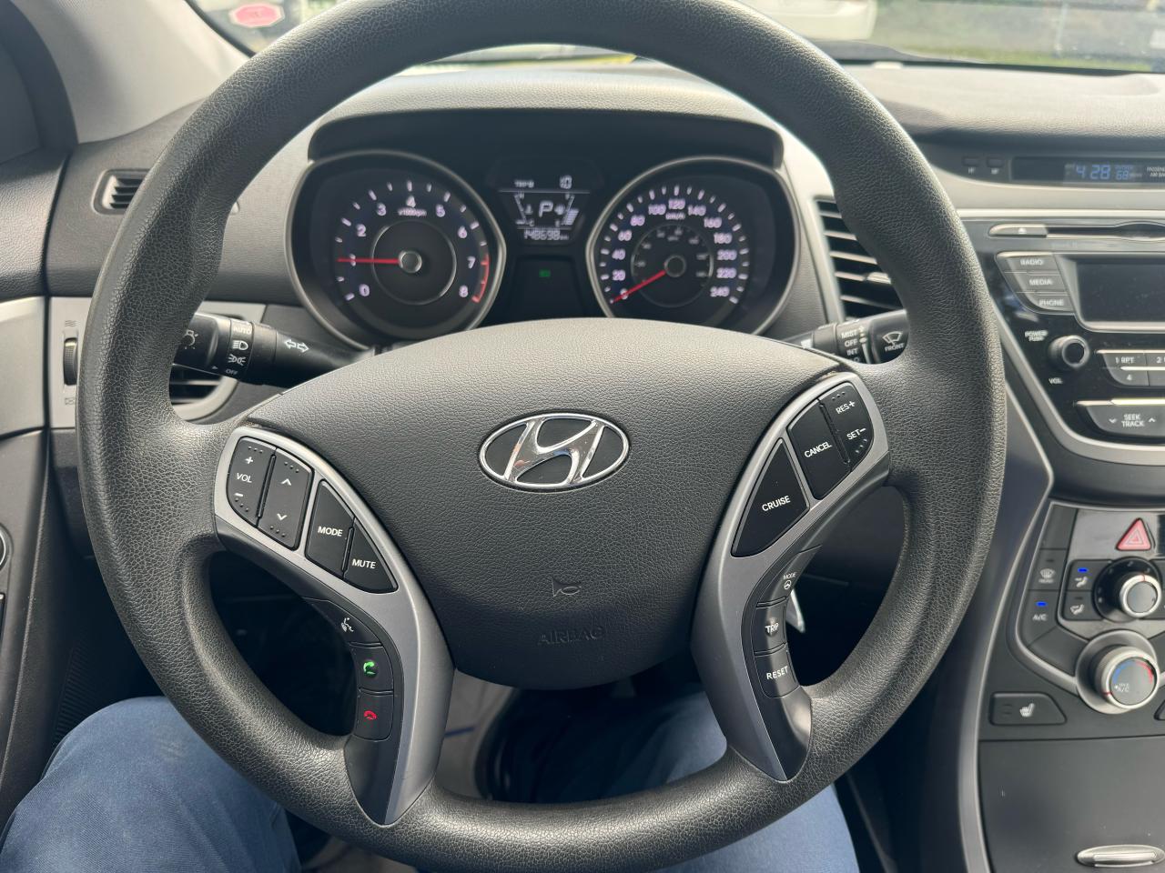 2015 Hyundai Elantra GL - Photo #7