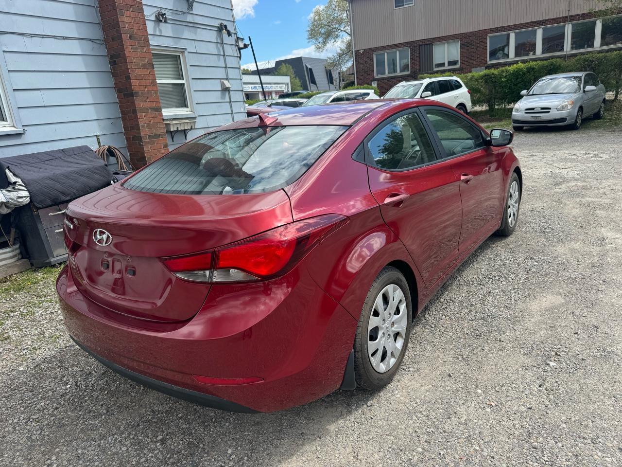 2015 Hyundai Elantra GL - Photo #3