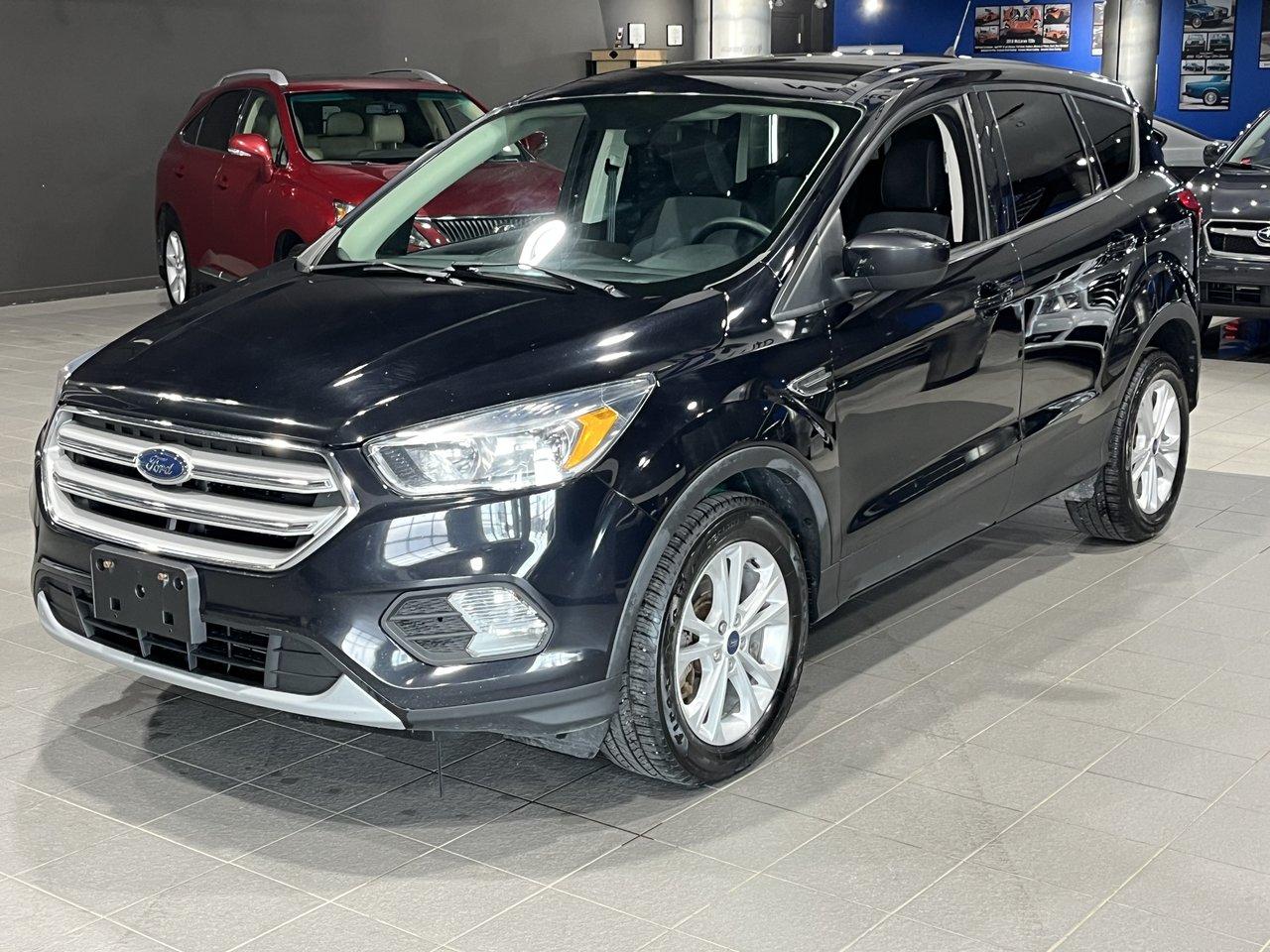 <p><strong>High-Value Options:</strong></p><ul><li>AWD</li><li>Back up camera</li><li>Heated Seats</li><li>Remote Start</li><li>Accident Free</li></ul><p><strong>3 Month/5000 KM Powertrain Warranty on every vehicle! 3-month warranty price is included in advertised price. Extended Warranties Available (Extended warranty prices not included)</strong></p><p><strong>Every vehicle sold at Match is clean title. We do not sell ANY rebuilt vehicles. We also provide a verified CarFax report with each vehicle.</strong></p><p><strong>Financing available, please visit www.matchautomarket.ca</strong></p><p></p><p><strong>Dealer permit: 4858</strong></p><p><strong>Address: 231 Oak Point Hwy</strong></p>