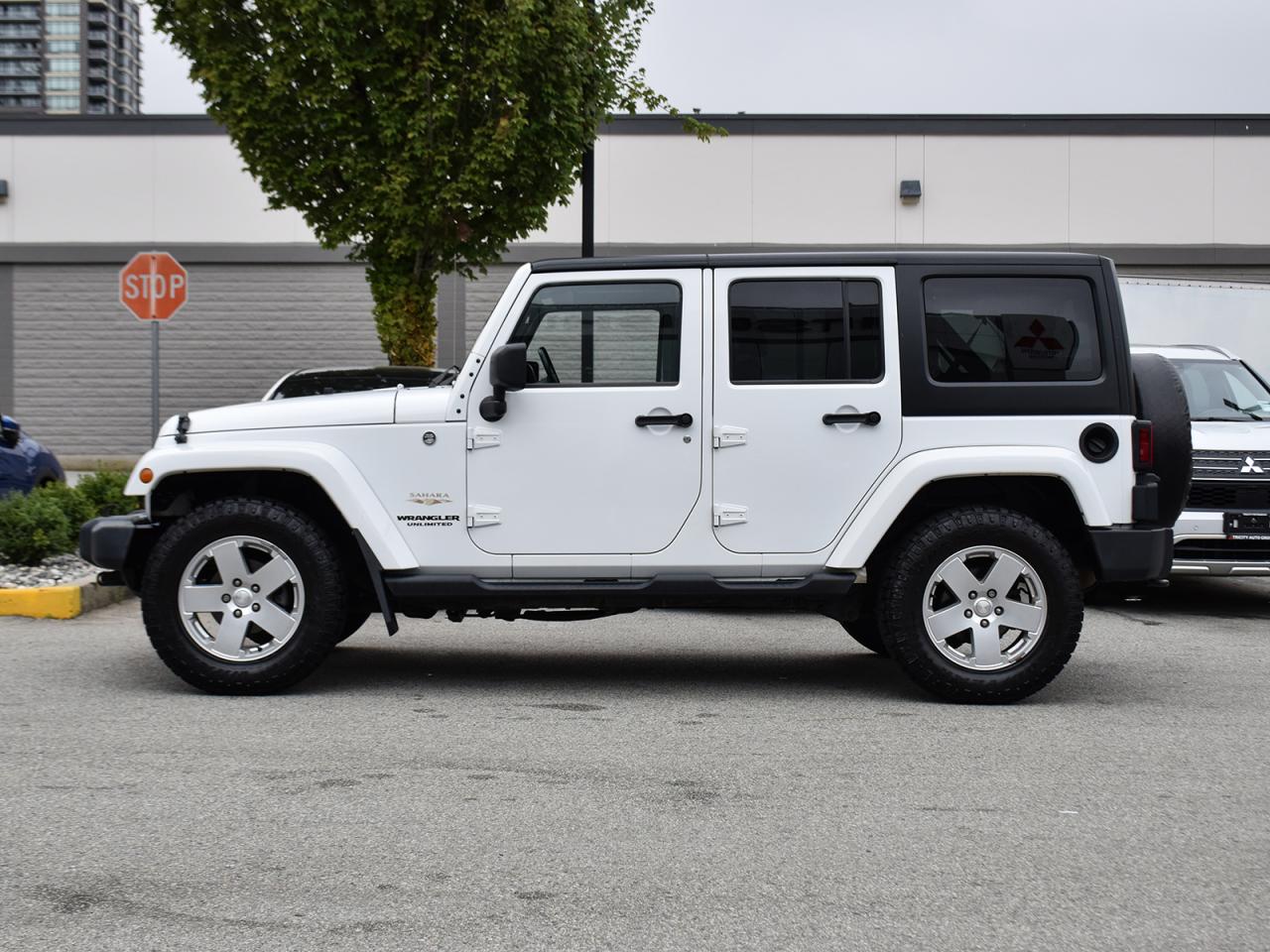 Used 2011 Jeep Wrangler - Leather, Navigation, Heated Seats, BlueTooth for sale in Coquitlam, BC