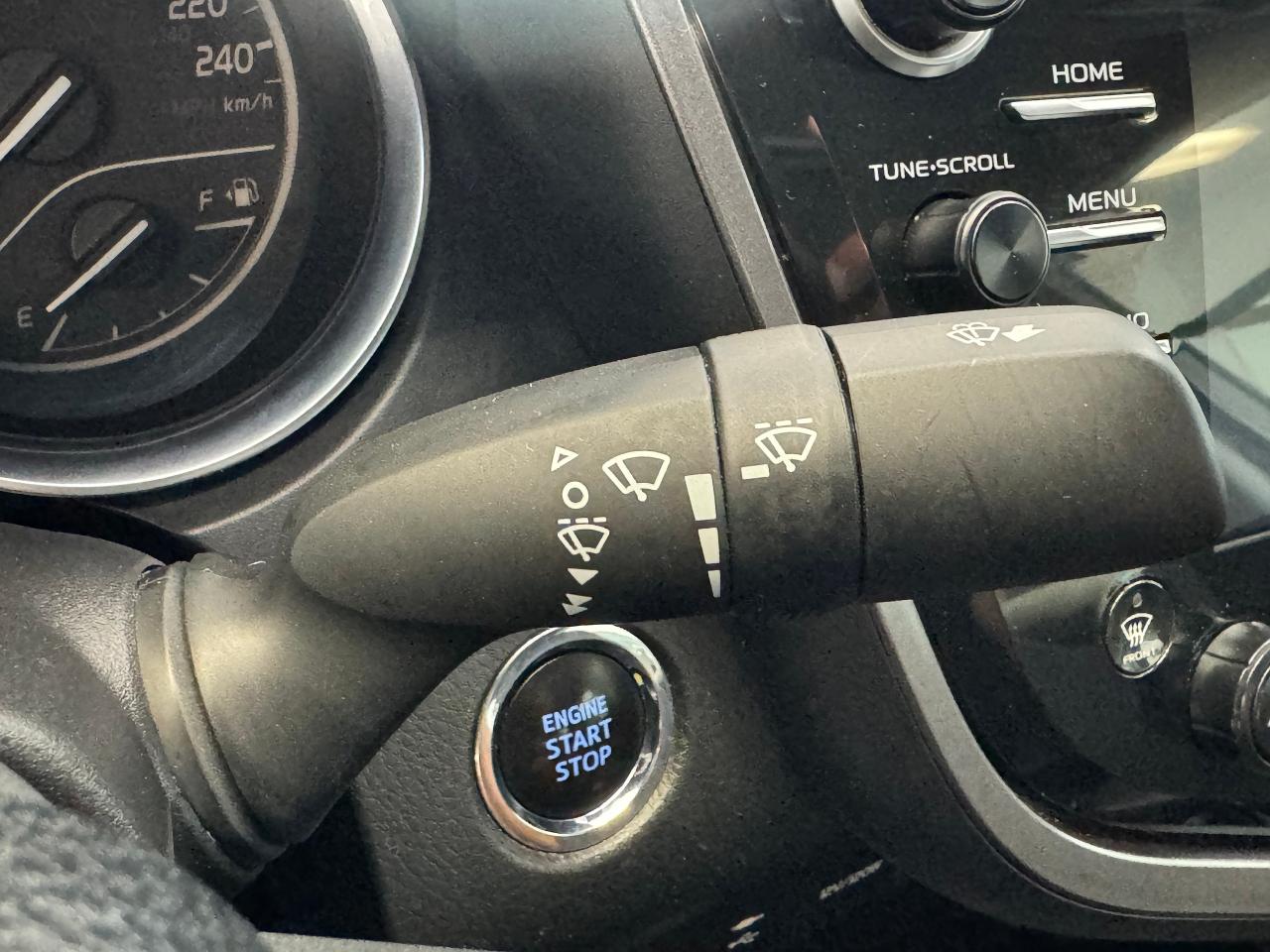 2019 Toyota Camry LE+Adaptive Cruise+Lane Keep Assist+CLEAN CARFAX - Photo #43