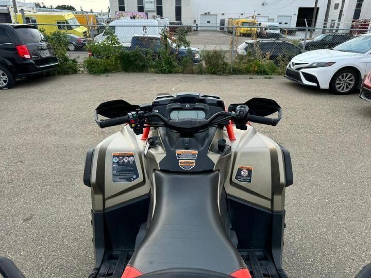 2022 CAN AM Other OUTLANDER 1000R XMR - Photo #9