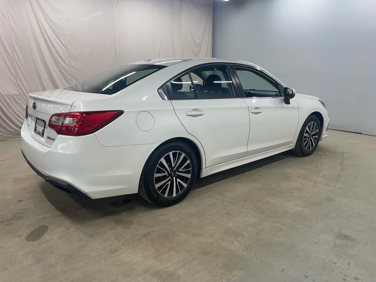 2018 Subaru Legacy TOURING Photo7