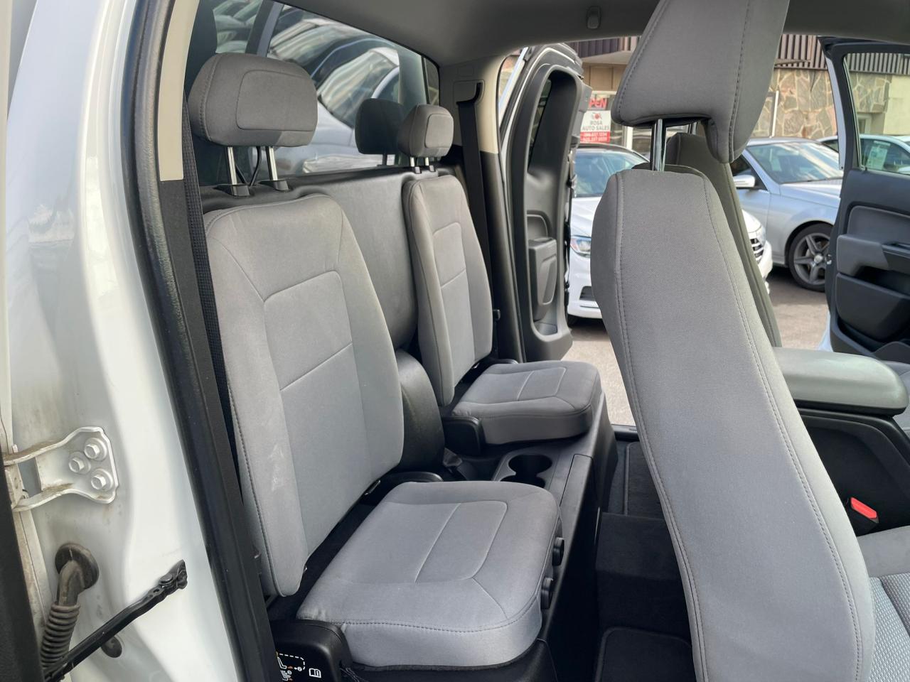 2020 Chevrolet Colorado 2WD Ext Cab 128" Work Truck 4 Seats  LOW KM T-BOX - Photo #15