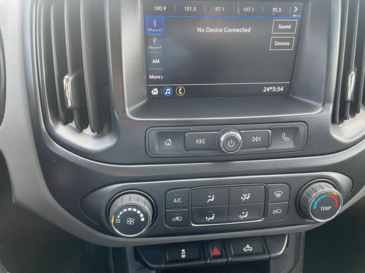2020 Chevrolet Colorado 2WD Ext Cab 128" Work Truck 4 Seats  LOW KM T-BOX - Photo #16