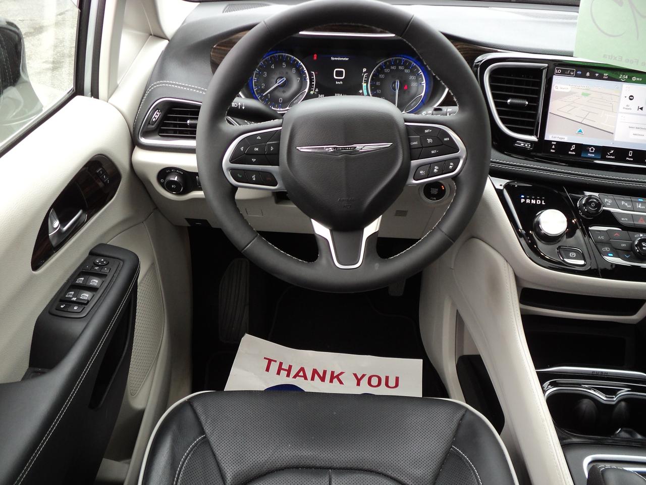 2023 Chrysler Pacifica Limited FWD 3.6L PanoramicRoof 7SeaterNavLeather - Photo #10