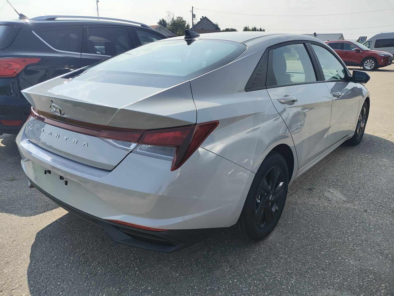 2022 Hyundai Elantra Preferred