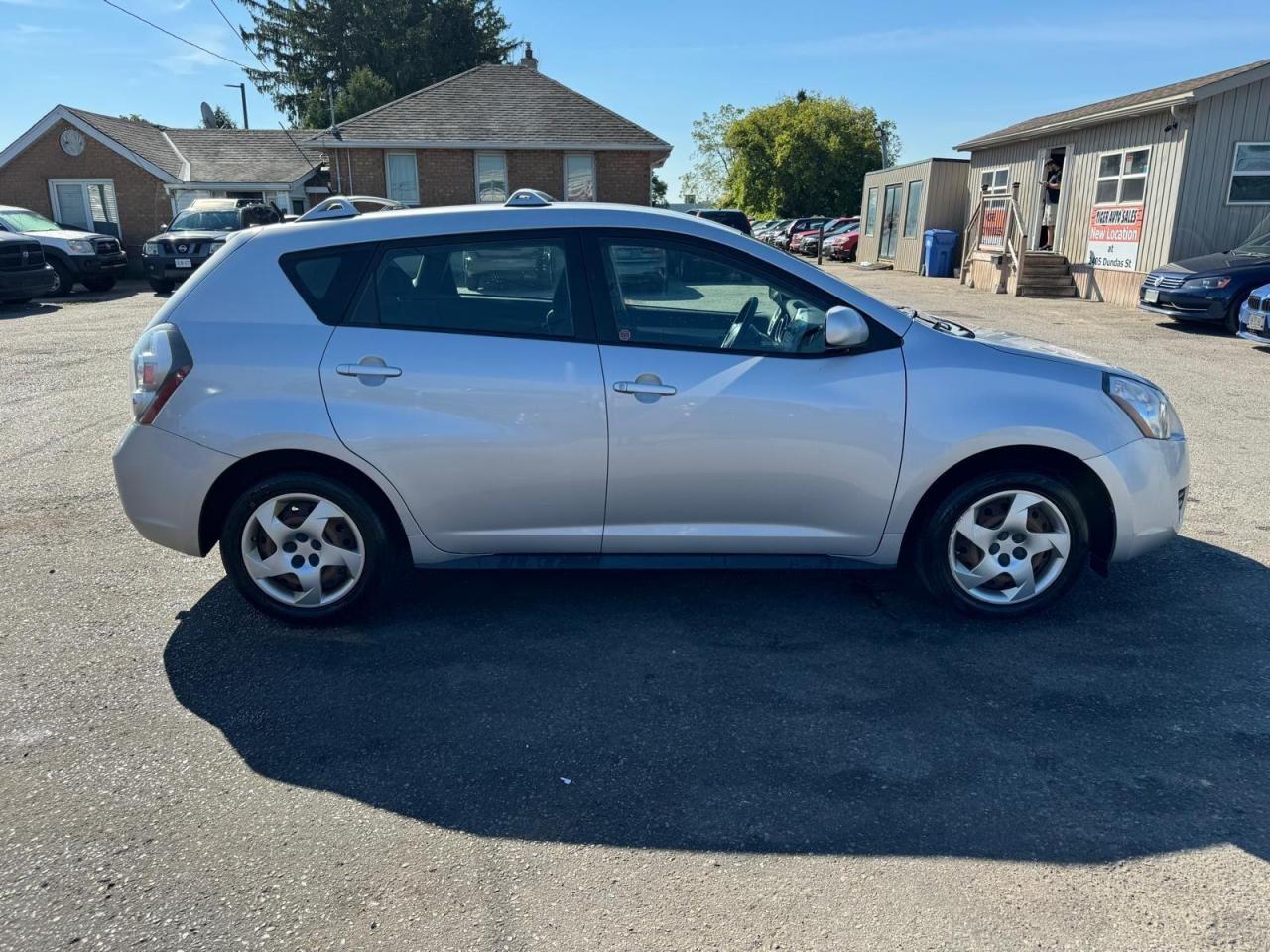 2009 Pontiac Vibe HATCH, 4 CYL, TOYOTA ENGINE, ONLY 75KMS, CERT - Photo #6